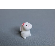 樹脂公仔 兔子仰頭戴花